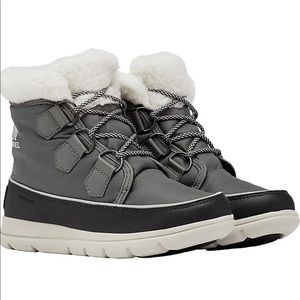 NIB and NWT Sorel Explorer Carnival Women’s Boot